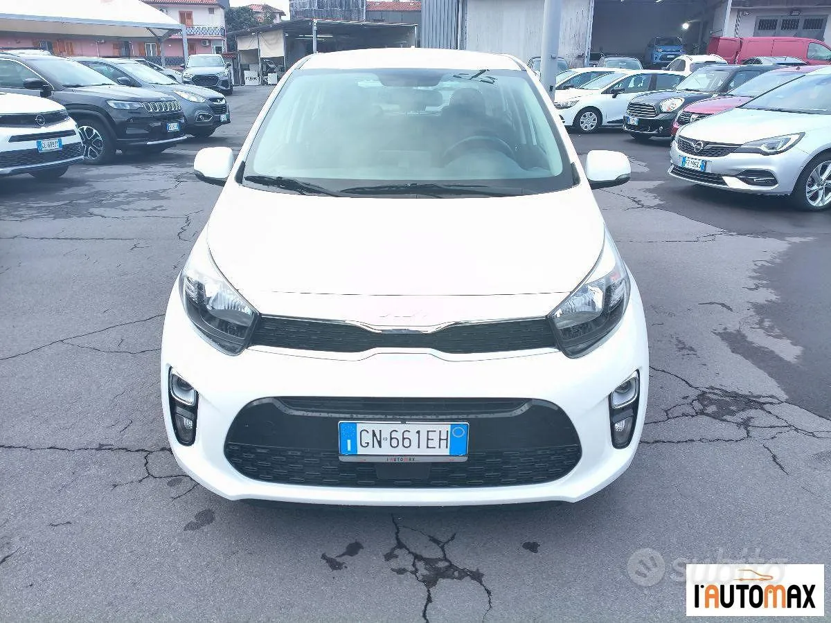 Kia Picanto 2023 photo 2