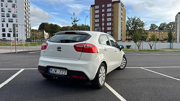 Kia Rio 2014 photo 3