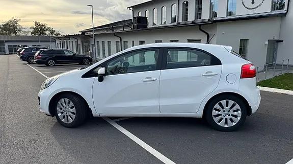Kia Rio 2014 photo 2