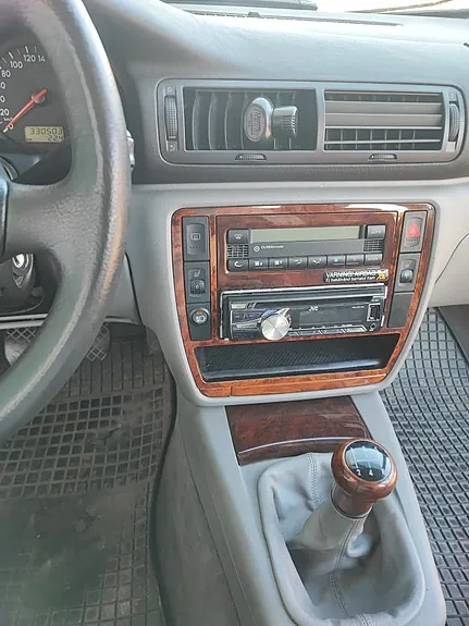 Volkswagen Passat 1999 photo 3