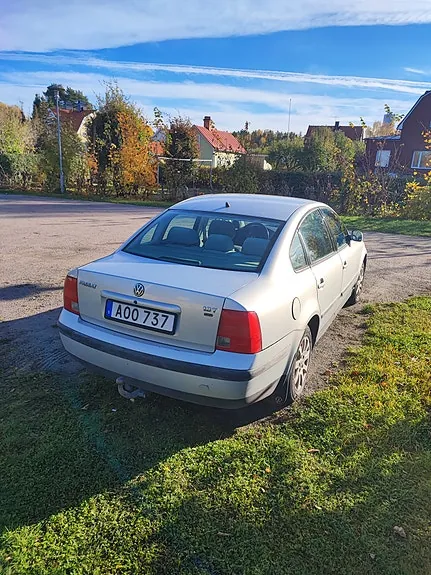 Volkswagen Passat 1999 photo 2