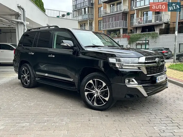 Toyota Land Cruiser 2020 photo 3