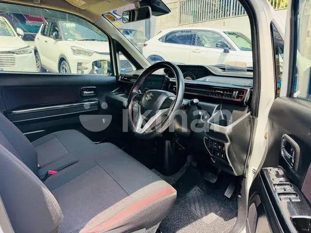 Suzuki Wagon R Stingray 2018 photo 4