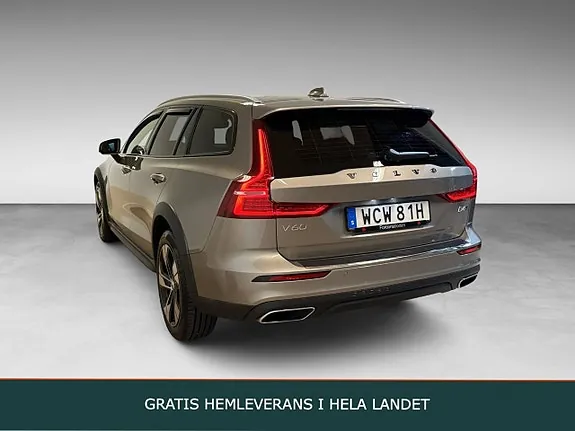 Volvo V60 Cross Country 2022 photo 4