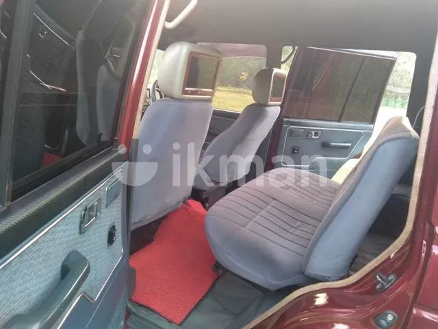 Mitsubishi Pajero 1984 photo 5