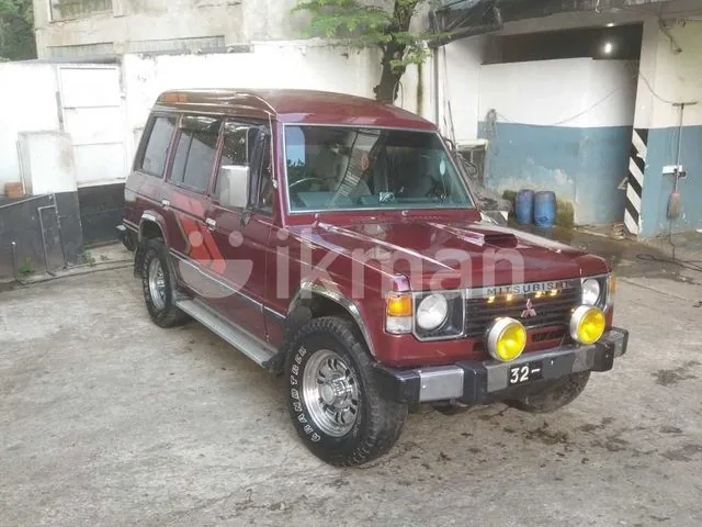 Mitsubishi Pajero 1984 photo 3