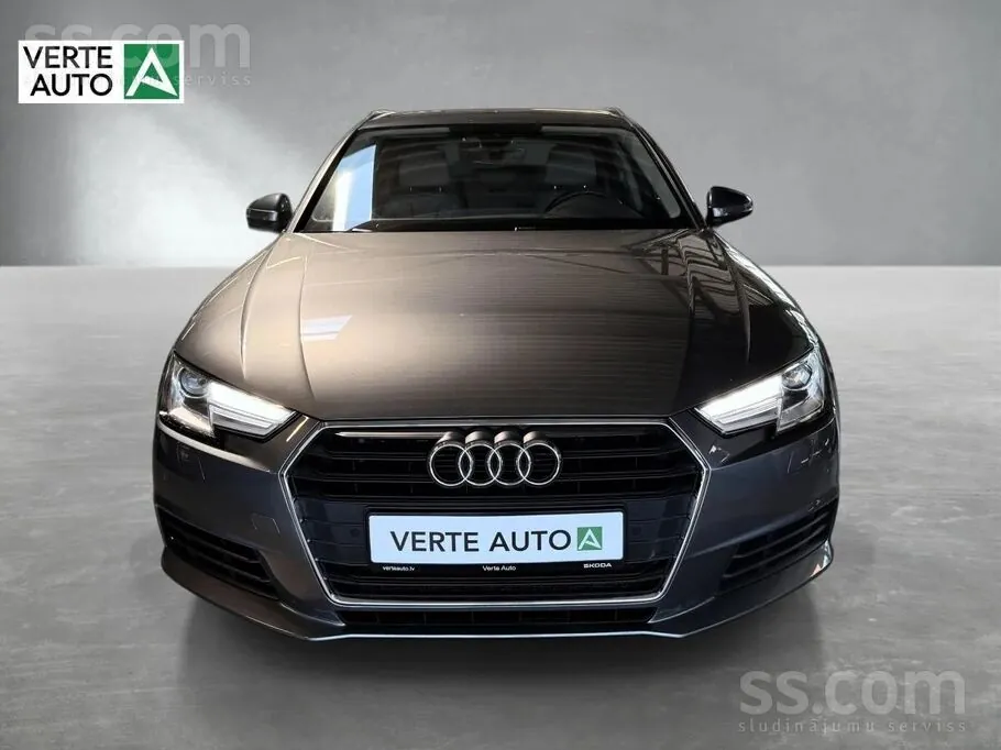 Audi A4 2019 photo 2