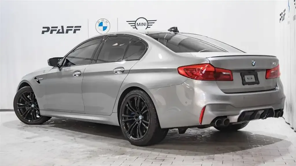 BMW M5 2018 photo 4