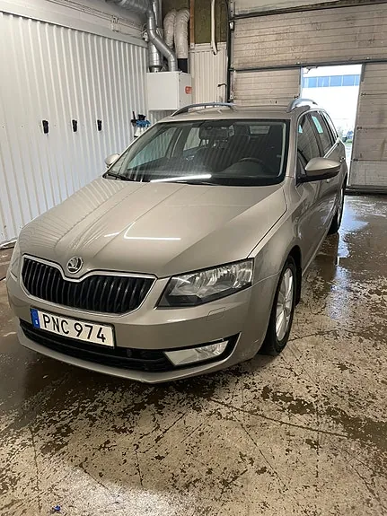 Skoda Octavia 2014 photo 2