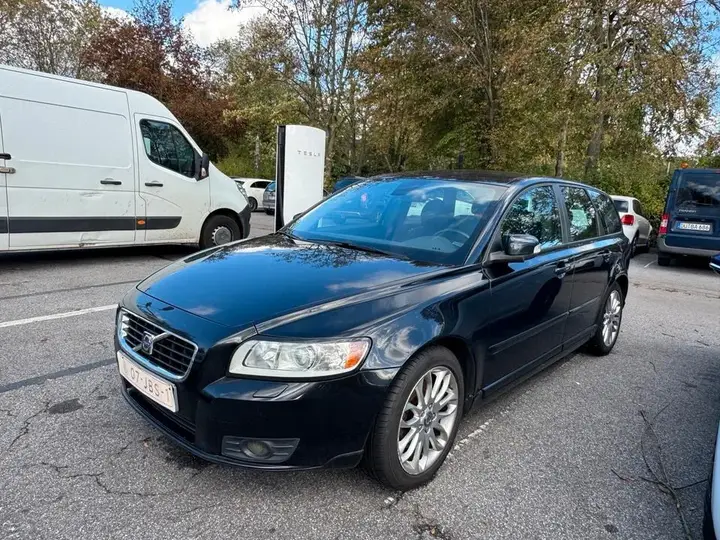 Volvo V50