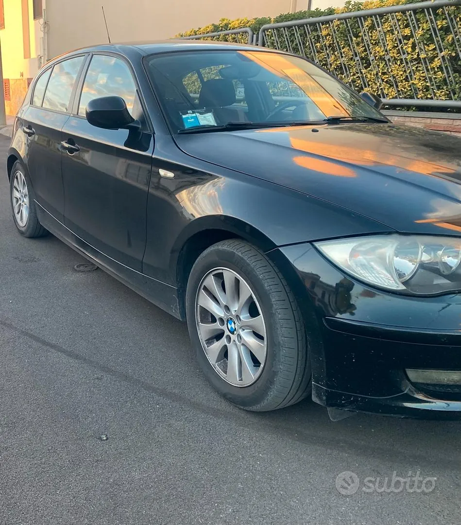 BMW 1 Series 2010 photo 3