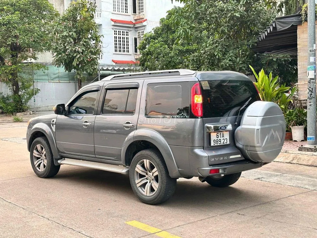 Ford Everest 2009 photo 2