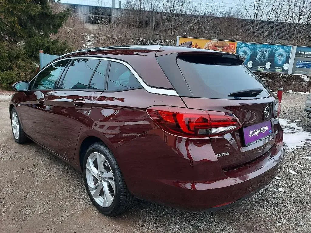 Opel Astra 2018 photo 2