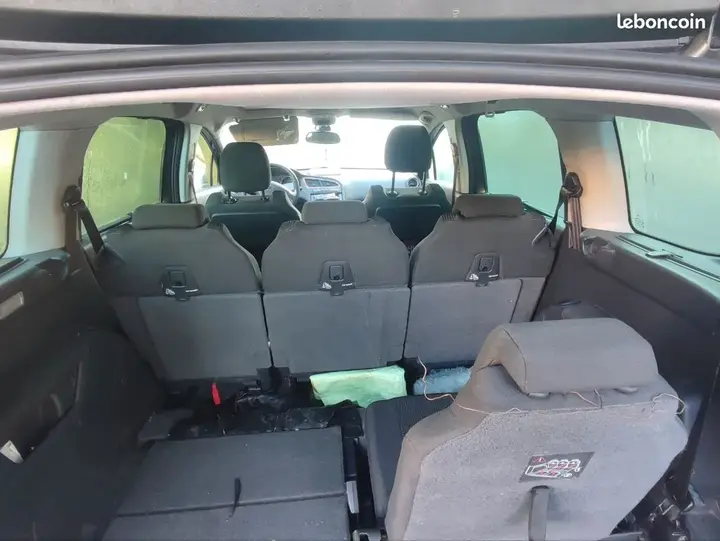 Peugeot 5008 2013 photo 3