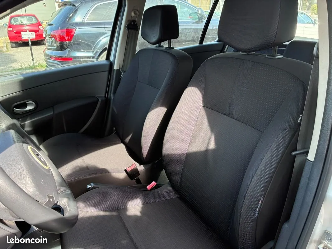 Renault Clio 2008 photo 5