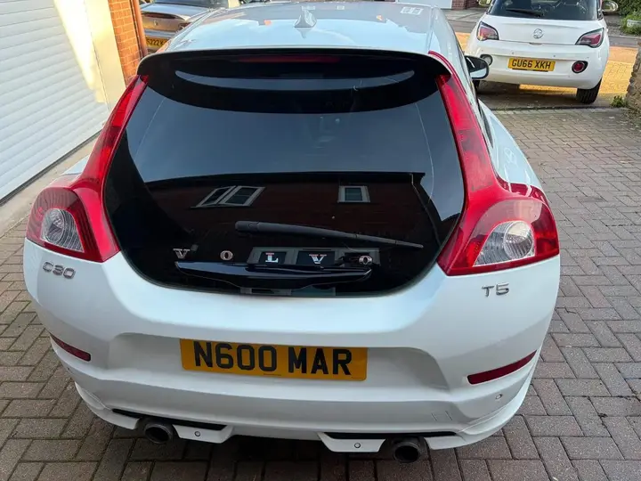 Volvo C30 2011 photo 4