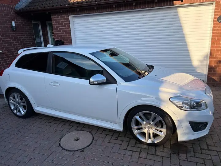 Volvo C30 2011 photo 3