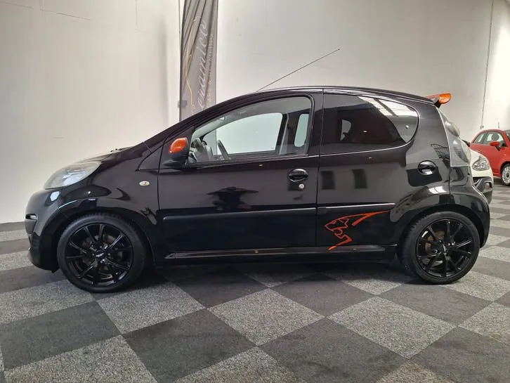 Peugeot 107 2012 photo 2