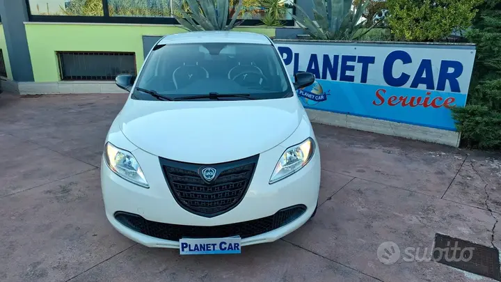 Lancia Ypsilon 2014 photo 3