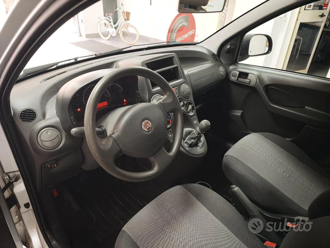 Fiat Panda 2012 photo 2
