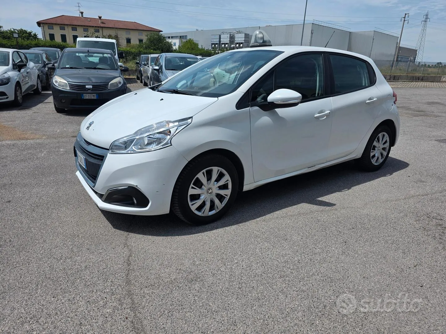 Peugeot 208