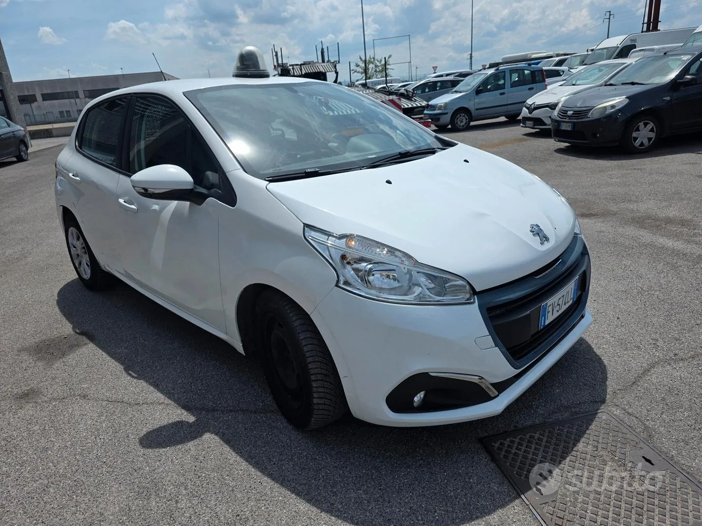Peugeot 208 2019 photo 4