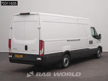 Iveco Daily 2023 photo 2