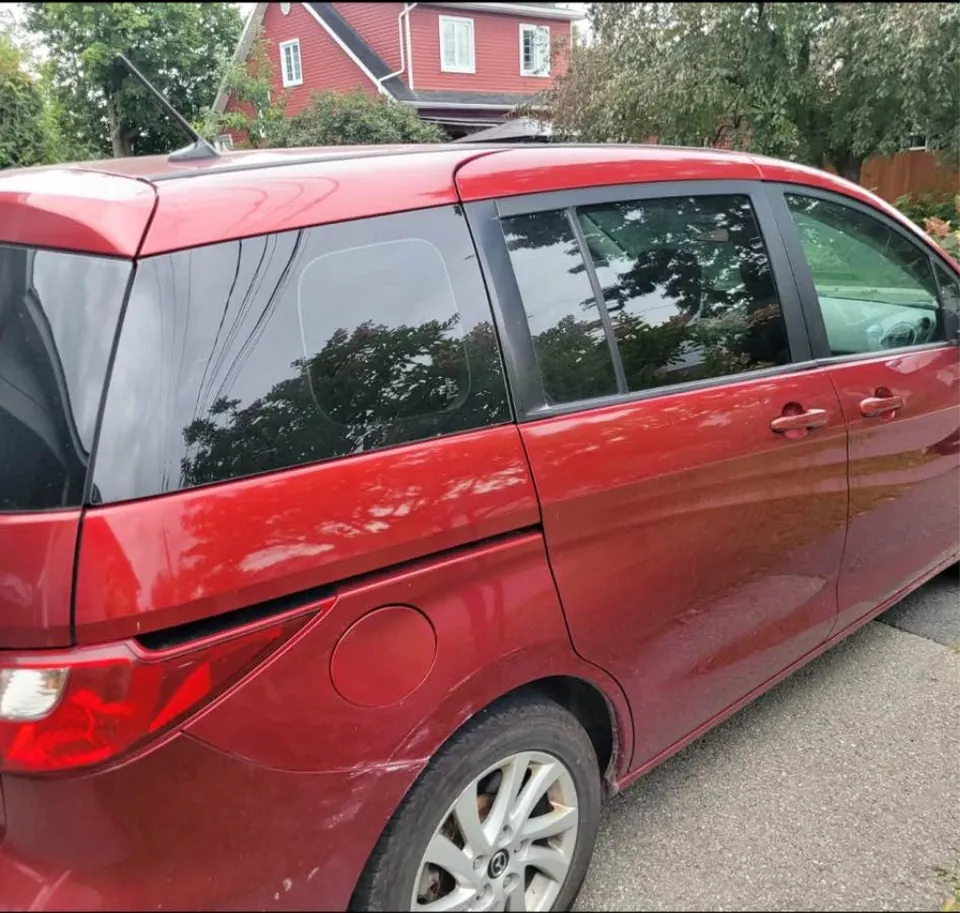 Mazda Mazda5 2014 photo 2