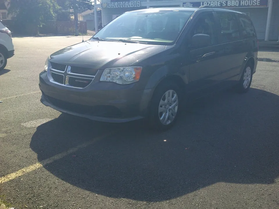 Dodge Grand Caravan 2015 photo 2