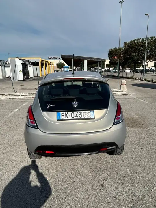 Lancia Ypsilon 2012 photo 5