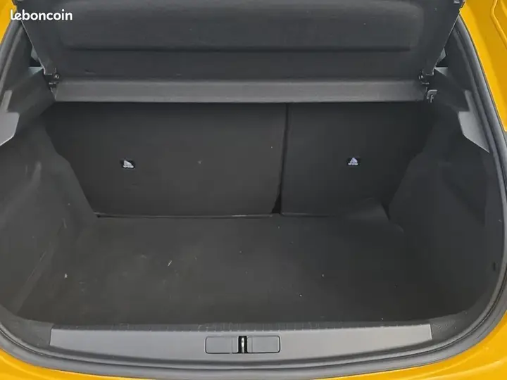 Peugeot 208 2021 photo 5