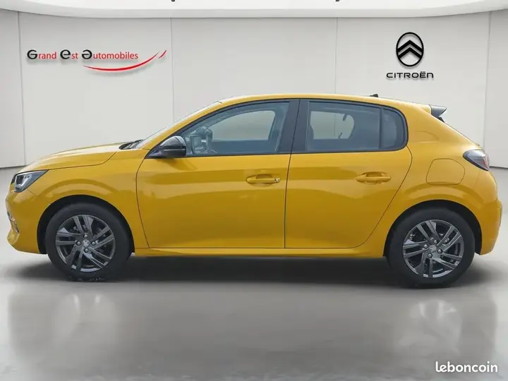 Peugeot 208 2021 photo 2