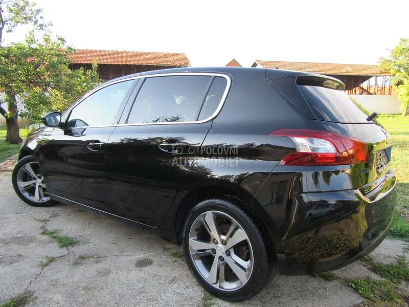 Peugeot 308 2015 photo 5