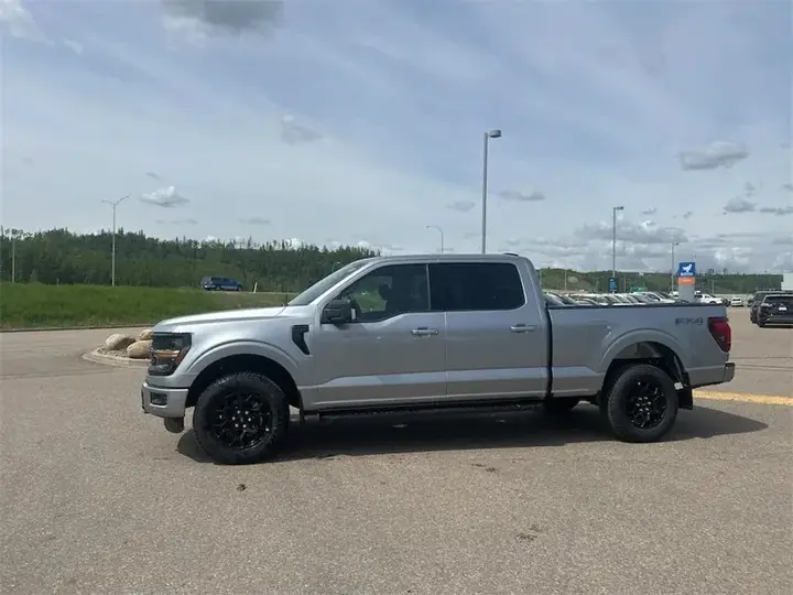 Ford F-150 2026 photo 2