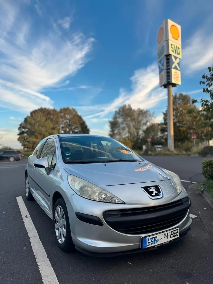Peugeot 207