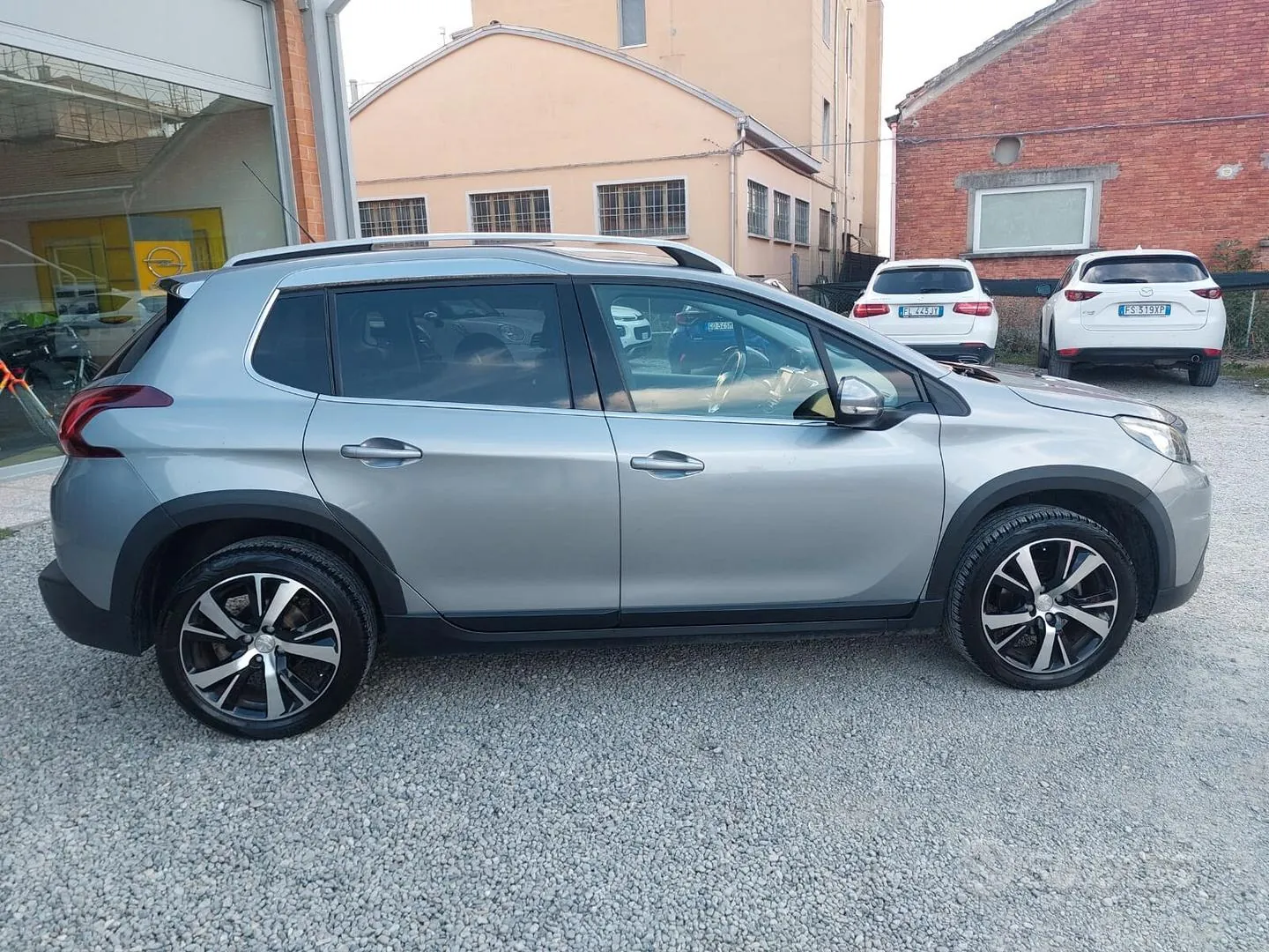 Peugeot 2008 2017 photo 4