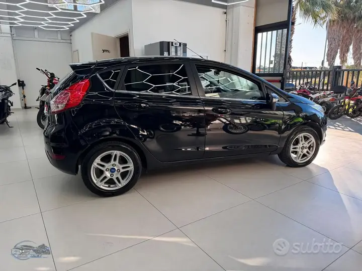 Ford Fiesta 2013 photo 5