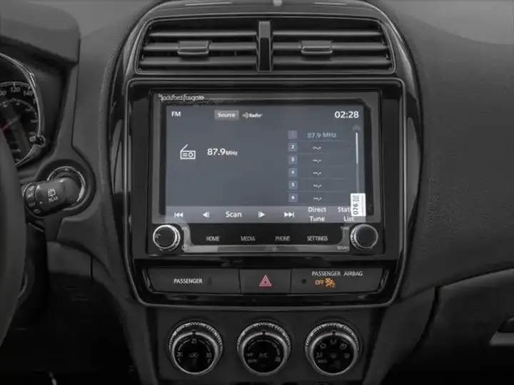 Mitsubishi Rvr 2027 photo 3