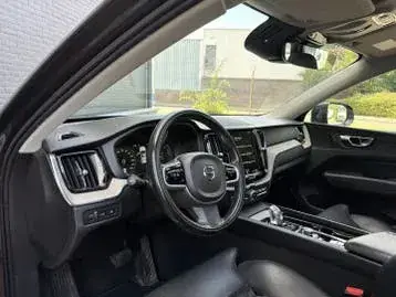 Volvo Xc60 2018 photo 3