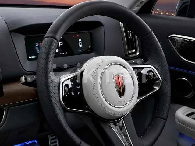 Hongqi E-Hs9 2026 photo 2
