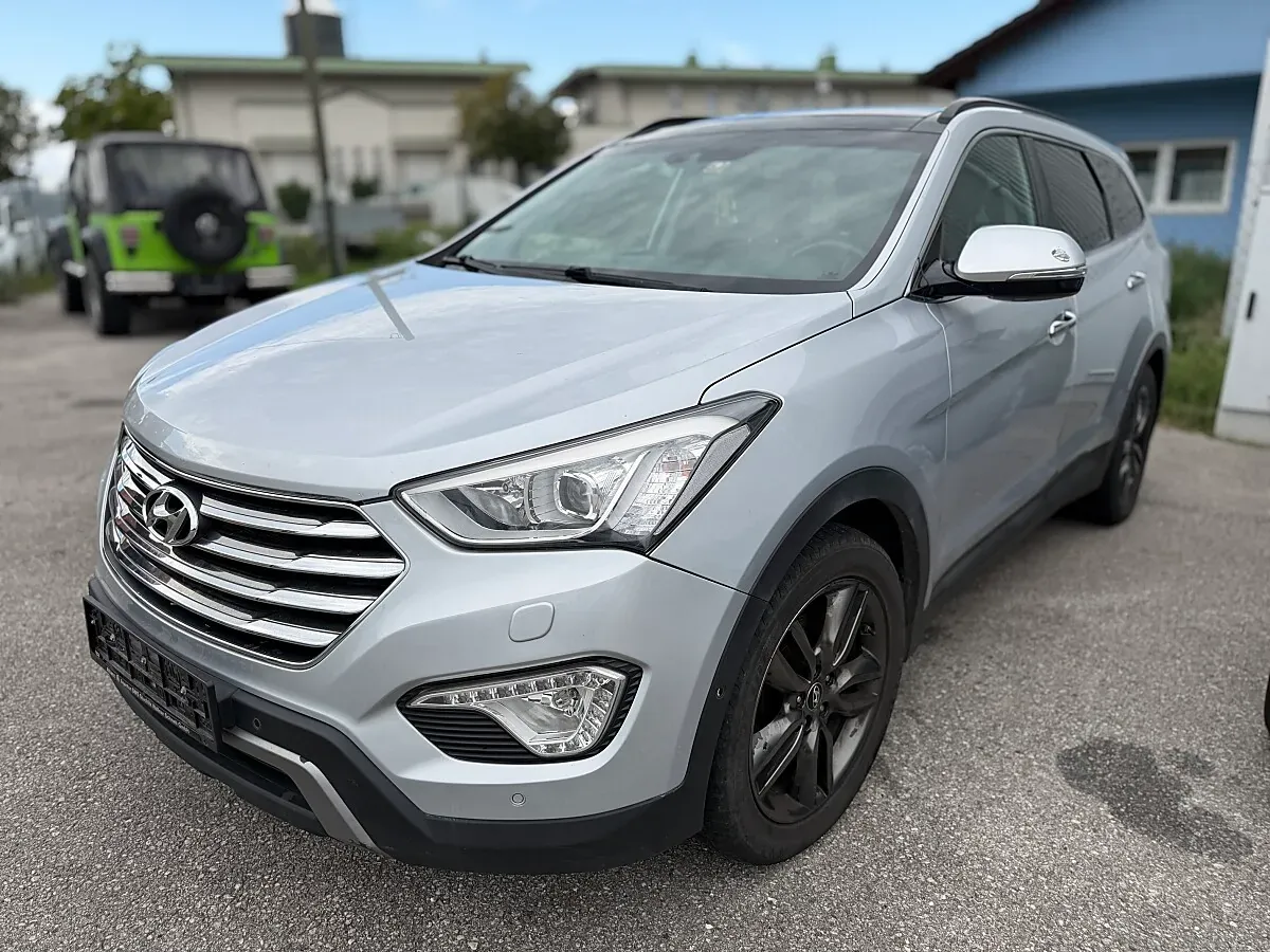 Hyundai Santa Fe 2014 photo 2
