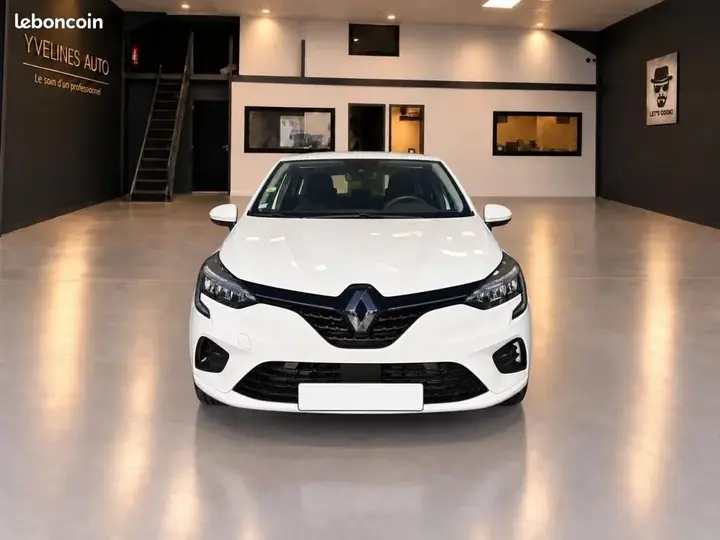 Renault Clio 2021 photo 2