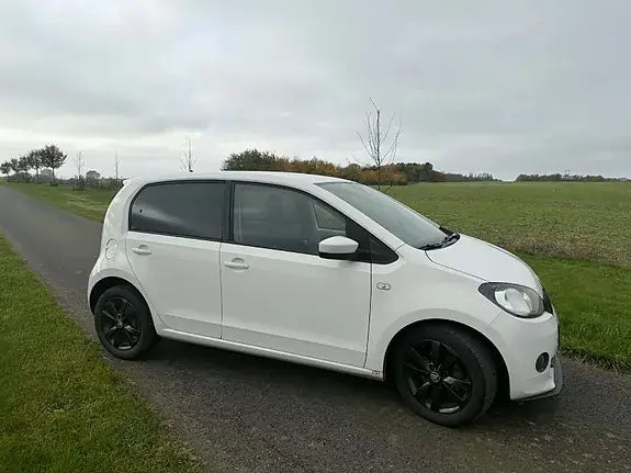 Skoda Citigo 2014 photo 2