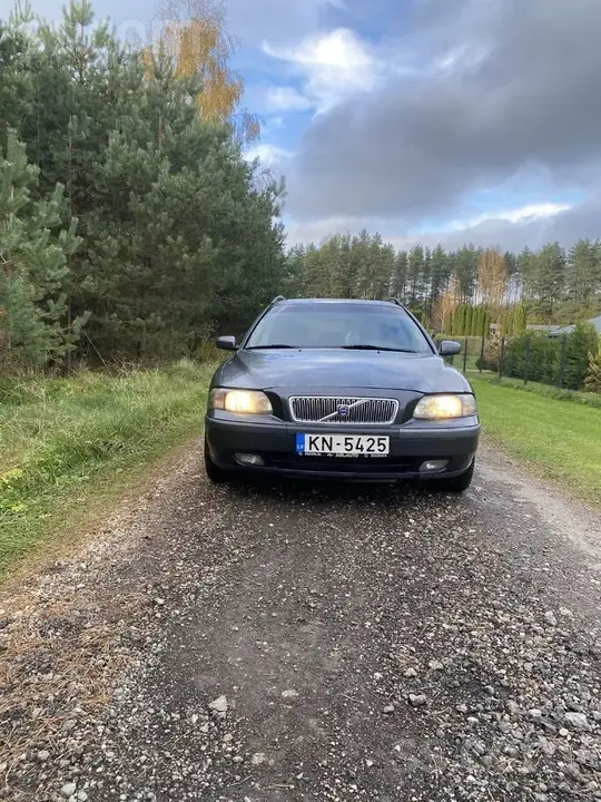 Volvo V70