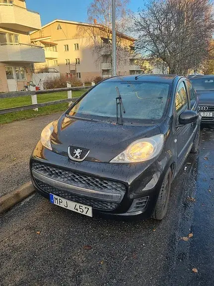 Peugeot 107 2011 photo 4