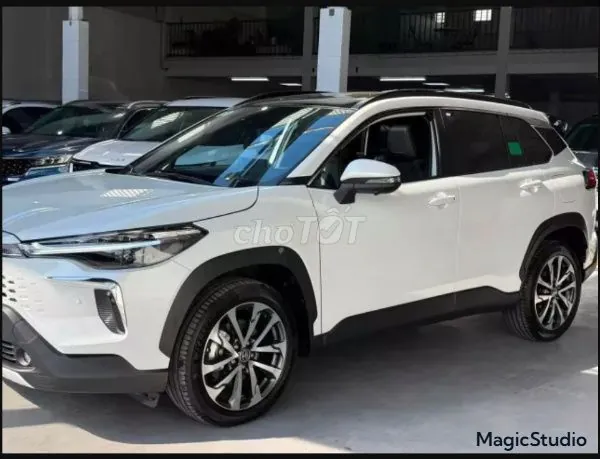 Toyota Corolla Cross 2025 photo 2