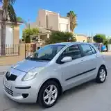 Toyota Yaris 2007 photo 3