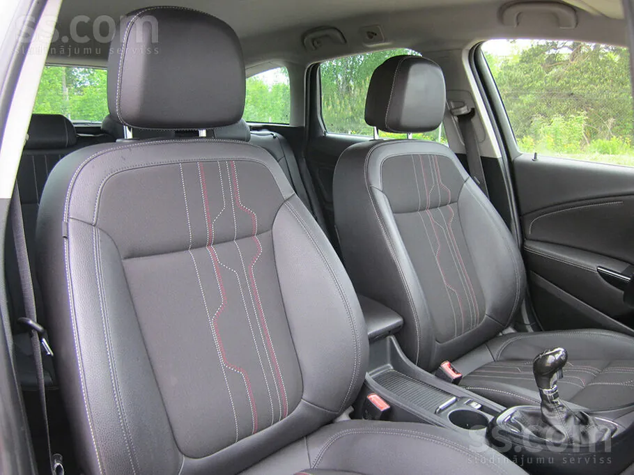 Opel Astra 2012 photo 3