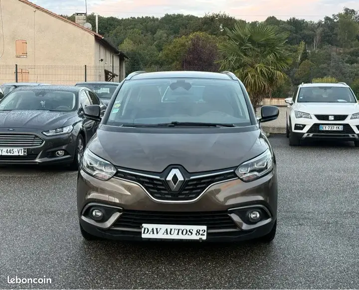Renault Grand Scenic 2017 photo 2