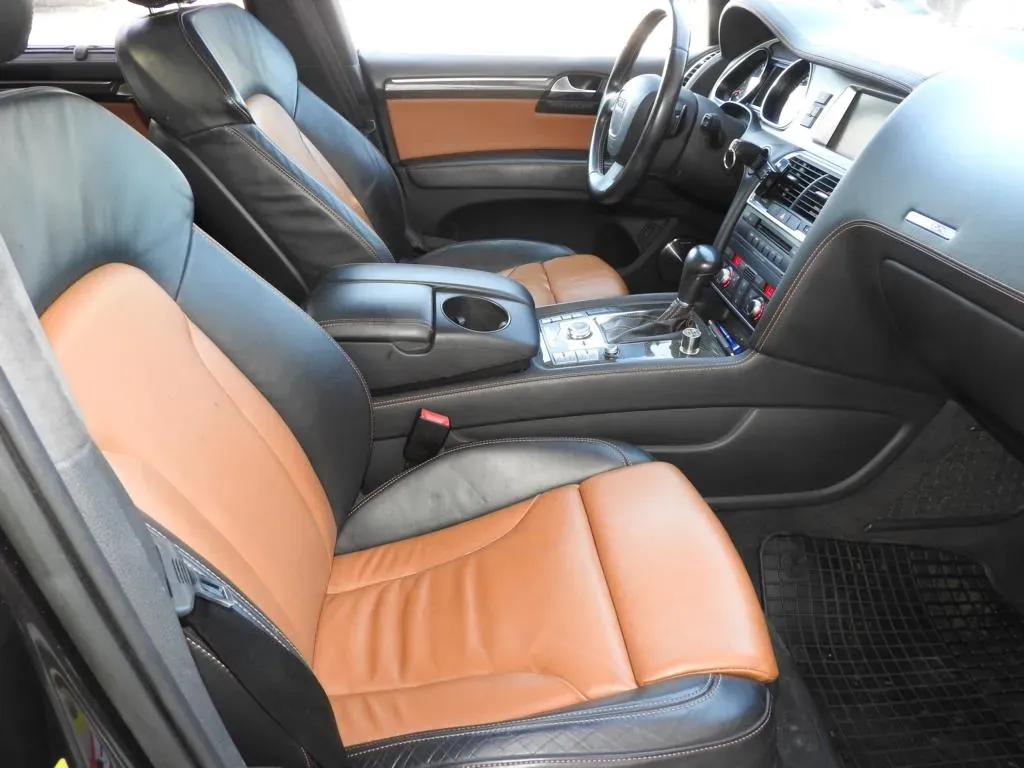 Audi Q7 2009 photo 2